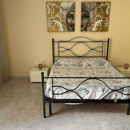 Rose House Villa San Felice a Cancello Luaran gambar